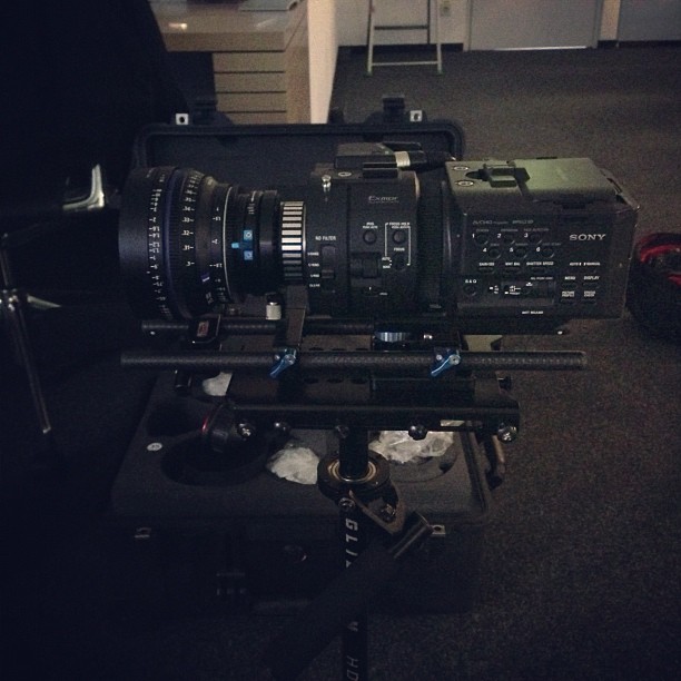 Sony FS700 with a Carl Zeiss CP.2 35mm Super Speed on a Glidecam HD4000. Works perfectly without arm and vest! #siemens